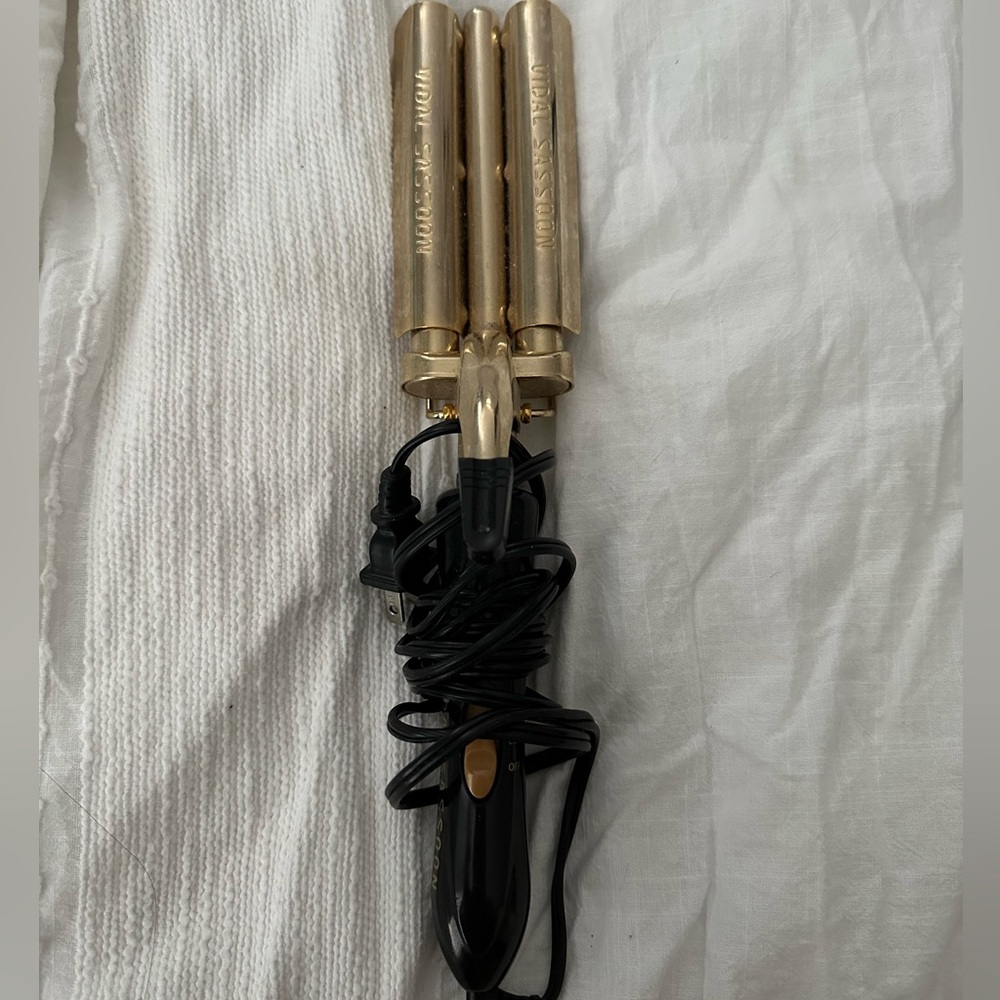 Gold and Black Hair Styling Tool